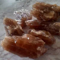 سنگ آراگونیت قهوه‌ای