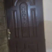 در ورودی دو لنگه