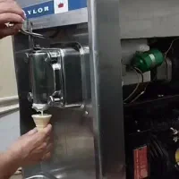 دستگاه بستنی رو میزی مخصوص کافه و سوپری