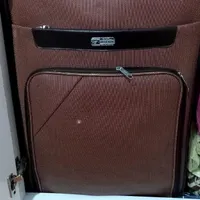 چمدان مسافرتی سایز متوسط نو