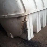 تانکی ۱۰۰۰ لیتری سوراخ