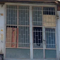 درب آهنی سنگین وزن سه لنگه کاملا سالم