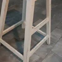 چهار پایه چوبی محکم|صندلی و نیمکت|تبریز, |دیوار