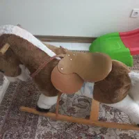 کوالا و اسب سواری و اردک بزرگ
