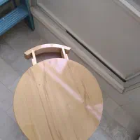 میز تلفن نو ارتفاع ۶۹ و قطر دایره ۴۱ و نیم|میز تلفن|اصفهان, برازنده|دیوار