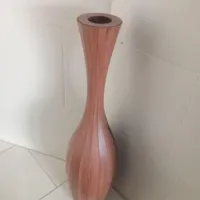 گل و گلدان