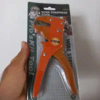 سیم لخت کن کلاغی ، تایوانی