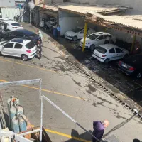 کارگر کارواش خانم و آقا