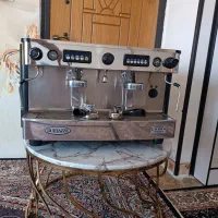 قهوه ساز صنعتی و میزکانتر اماده