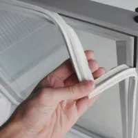 تعمیر و تعویض تخصصی نواردوردرب یخچال خانگی ومغازه