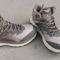 کفش کوهنوردی و پیاده روی