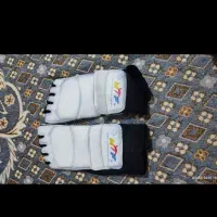 دستکش و پا بند تکواندو