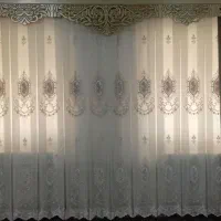 پرده تمیز و نو بدون هیچ مشکل