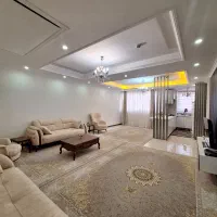 95متر-رویال-رز-تجهیز-شده-غرق-در-نور-فول-کابینت