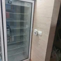 فریزر ایستاده و بستنی زاگرس