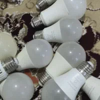 لامپ کم مصرف