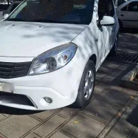 ساندرو اتومات مدل ۱۳۹۵|خودرو سواری و وانت|قم, شهدا|دیوار