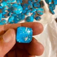 دو عدد نگین فیروزه معدنی رنگ محک