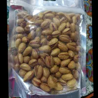 پسته زعفرانی