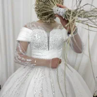 خانم عروس|لباس|اصفهان, خانه اصفهان|دیوار