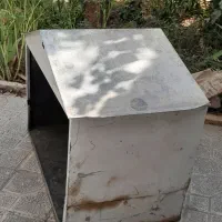 اتاقک فلزی برای نگهداری حیوانات خانگی