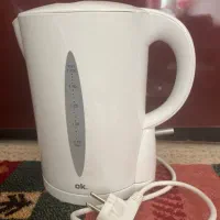 کتری برقی سفید کاملا سالم و نو برند ok