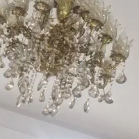 لوستر  برنز ۱۹ لامپ میخوره و نیاز به تعمیر داره