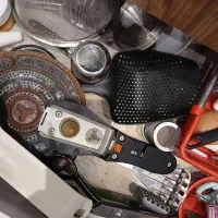 ظرفشور و نظافت چی