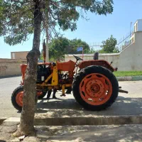 تراکتور رمانی دارای کارت و پلاک