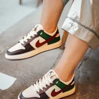 فروشنده اقا