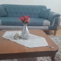 سرویس مبل هشت نفره و میز غذاخوری چهارنفره