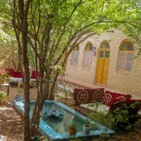 استخدام نیروی نظافت