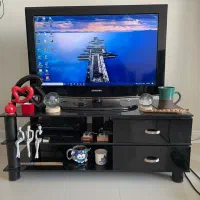 میز تلویزیون شیشه ای و چوبی
