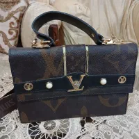 کیف‌برند لویی‌ویتون