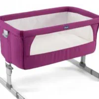 تخت کنار مادر chicoo