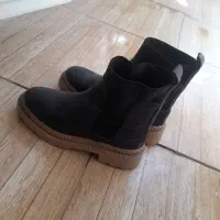 کفش ولباس مجلسی|لباس|رباط‌کریم, شترخوار|دیوار