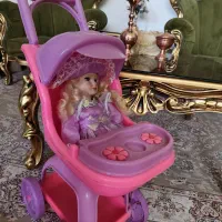 کالسکه و عروسک