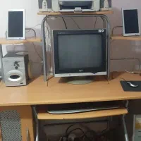 فقط میز کا م پ ی و تر
