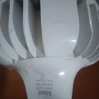 لامپ کم مصرف ۱۰۰ وات|لامپ و چراغ|اندیشه, اندیشه فاز ۴|دیوار