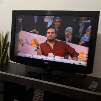 تلوزیون الجی ۳۲ اینج سالم