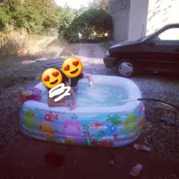 استخر آبی مخصوص بچه ها در حد نو