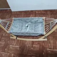 گهواره چوبی نوزاد. در حد نو