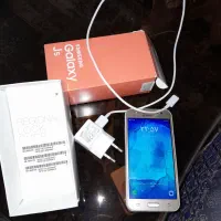 گوشی j5 2015