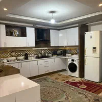 اپارتمان-مسلم-گاز210مترطبقه-اول-صحن-حیاط-بزرگ