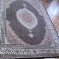 یک عدد فرش ۸متری