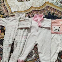 یه خورده لباس نوزادی|کفش و لباس بچه|بم, |دیوار