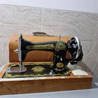 چرخ خیاطی قدیمی شیر نشان