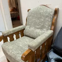 مبل ۶ نفره تمام چوب و میز جلو مبلی