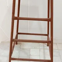 چهارپایه بسیار سبک|صندلی و نیمکت|میبد, |دیوار