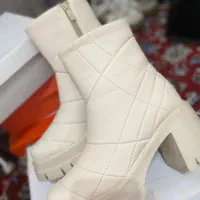 کفش و پوتین|کیف، کفش، کمربند|مرند, |دیوار